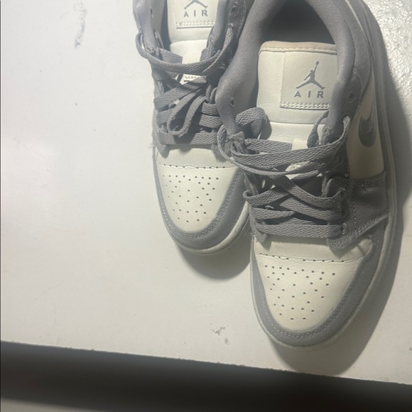 Air Jordan 1 low SE - Picture 8 of 9